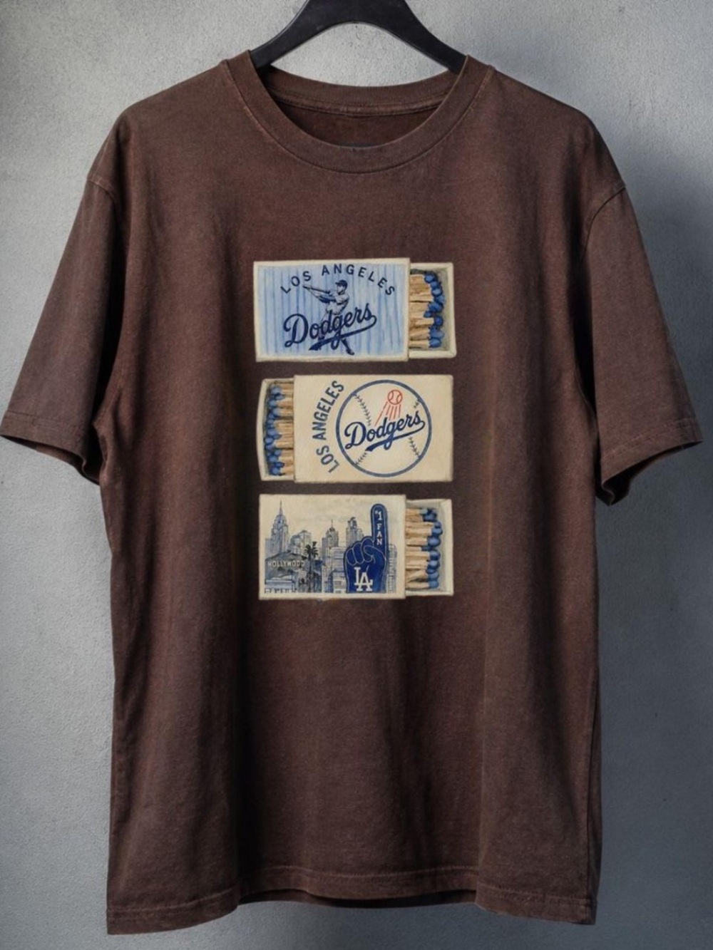 Botanical Chameleon Brown Graphic Tee - Vintage Matchbox Design Size L